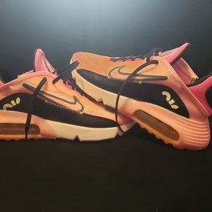 Nike Air Max. Size 10. Brand new without box.